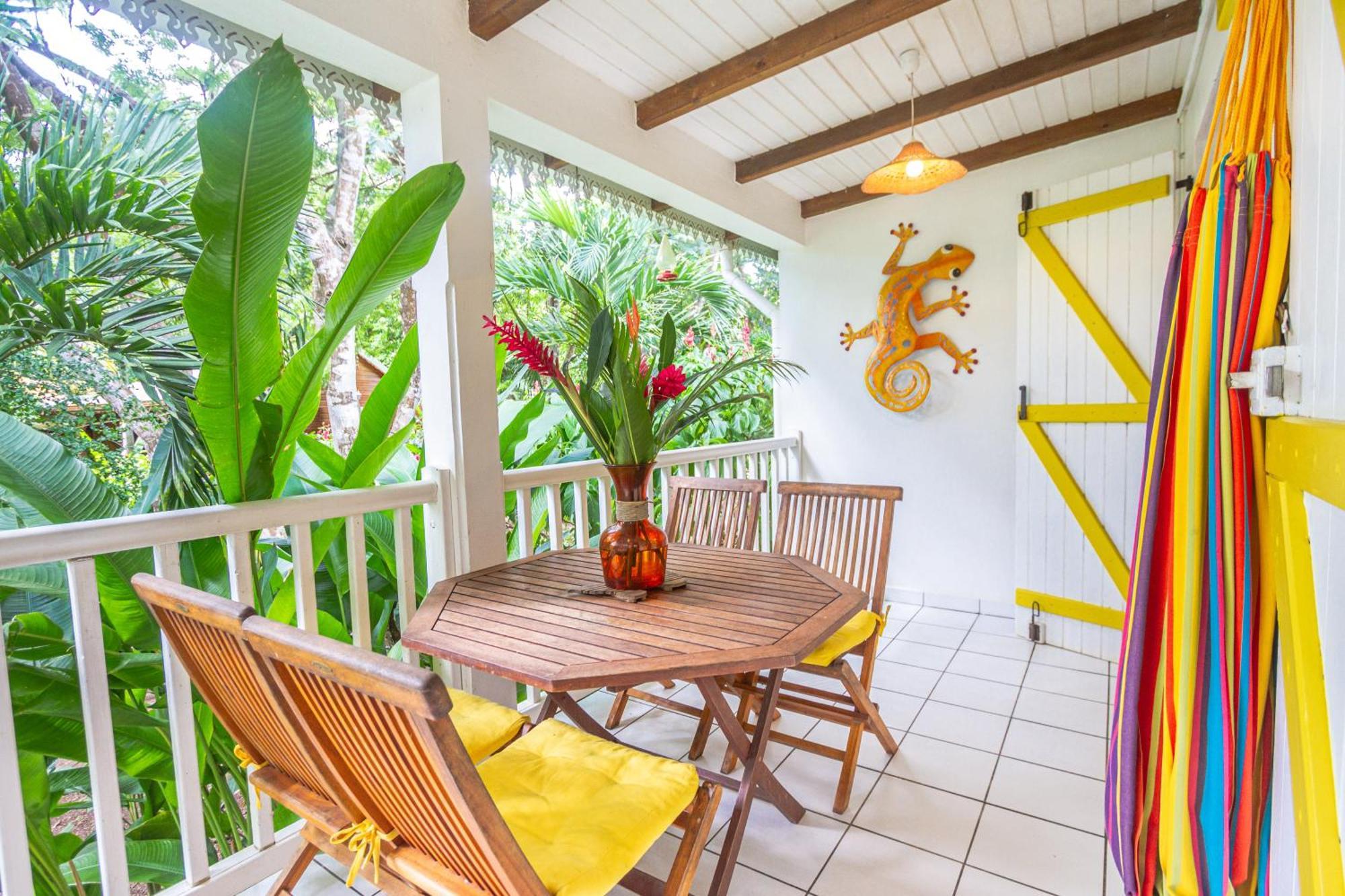 Au Jardin Des Colibris Ecolodge&Spa Deshaies Esterno foto