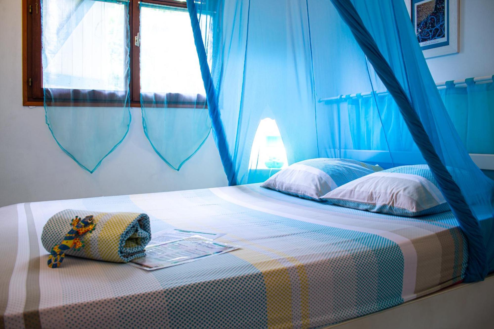 Au Jardin Des Colibris Ecolodge&Spa Deshaies Esterno foto